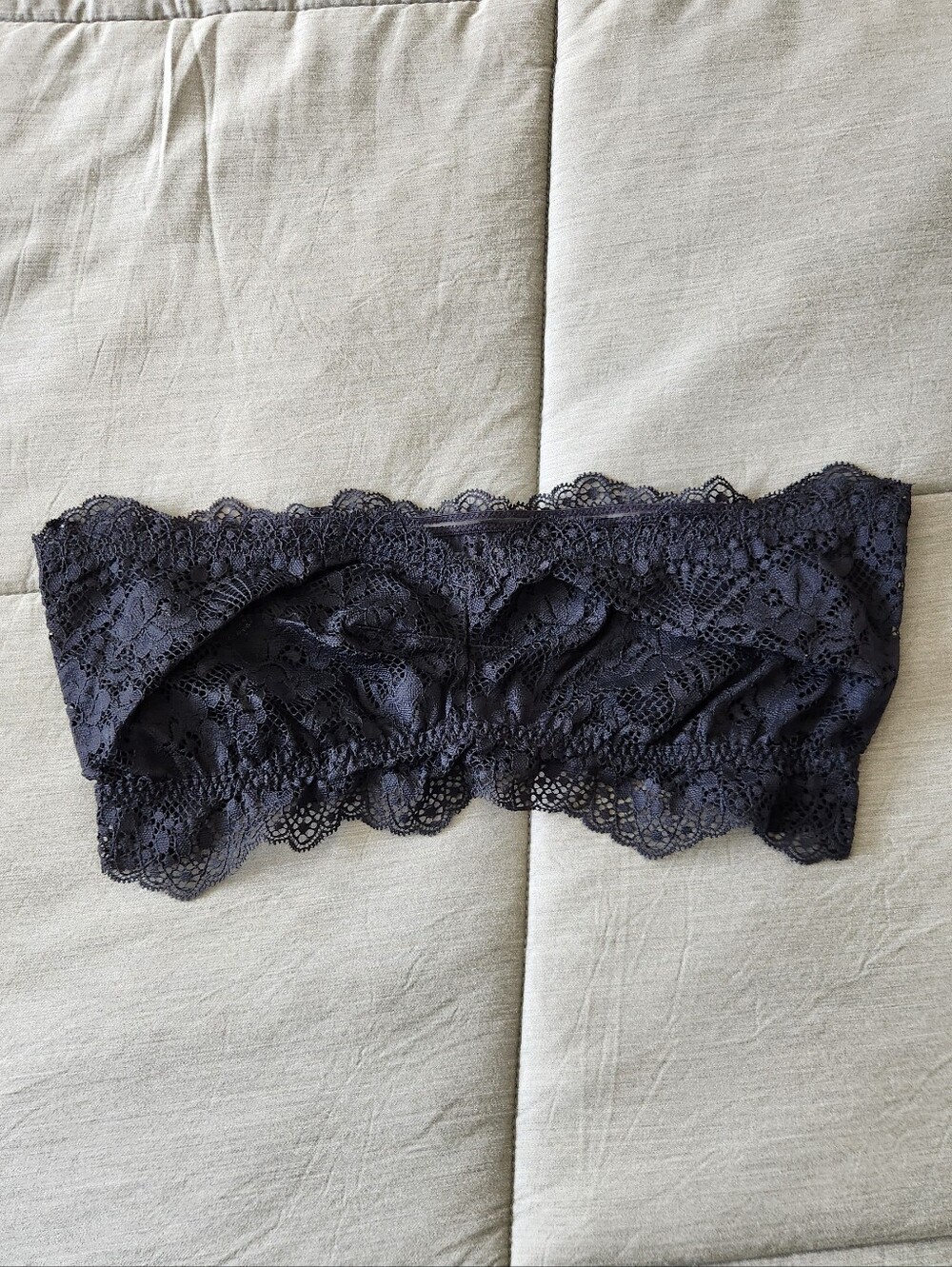 Free People Black Lace Strapless Bandeau Bralette